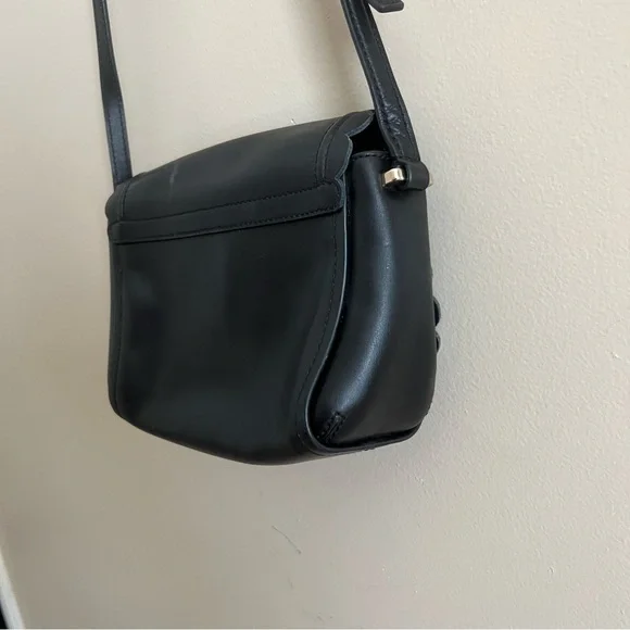 Kate Spade Black Scallop Leather Crossbody Bag - Picture 9 of 10